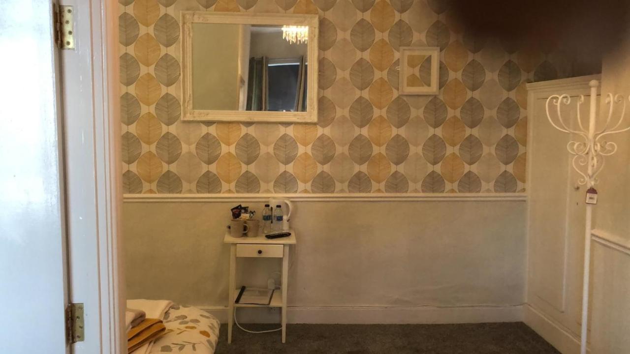 The New Wellington Hotel Brierley Hill Eksteriør billede