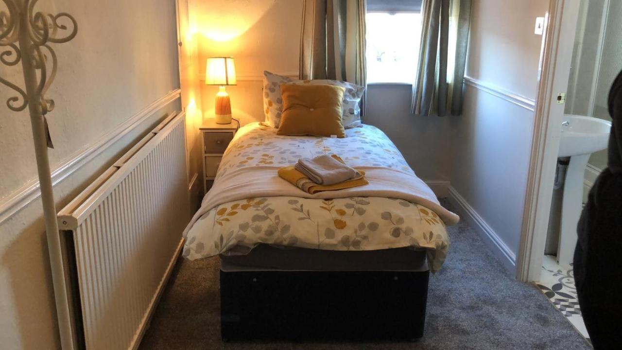 The New Wellington Hotel Brierley Hill Eksteriør billede