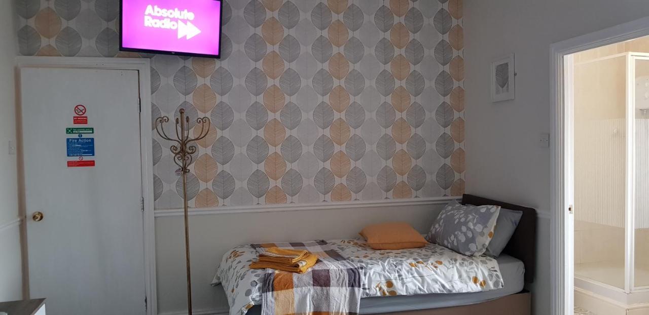 The New Wellington Hotel Brierley Hill Eksteriør billede