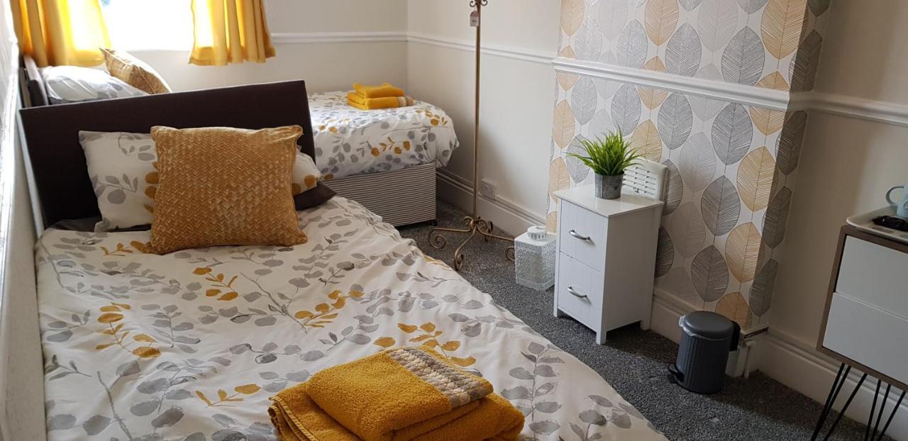 The New Wellington Hotel Brierley Hill Eksteriør billede
